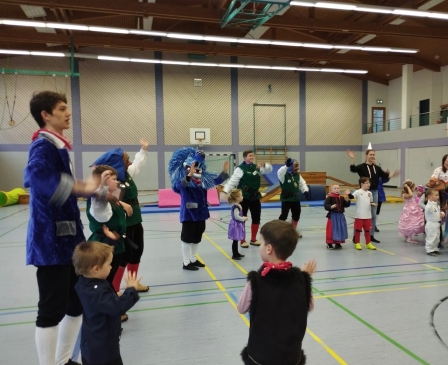 Fasent im Kinderturnen_klien
